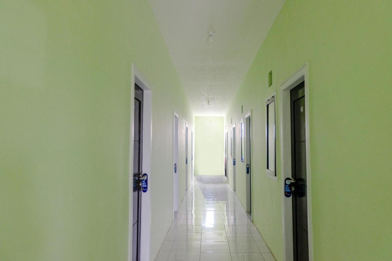 Spot On 2081 Sriwijaya Family Residence Lawang Exterior foto