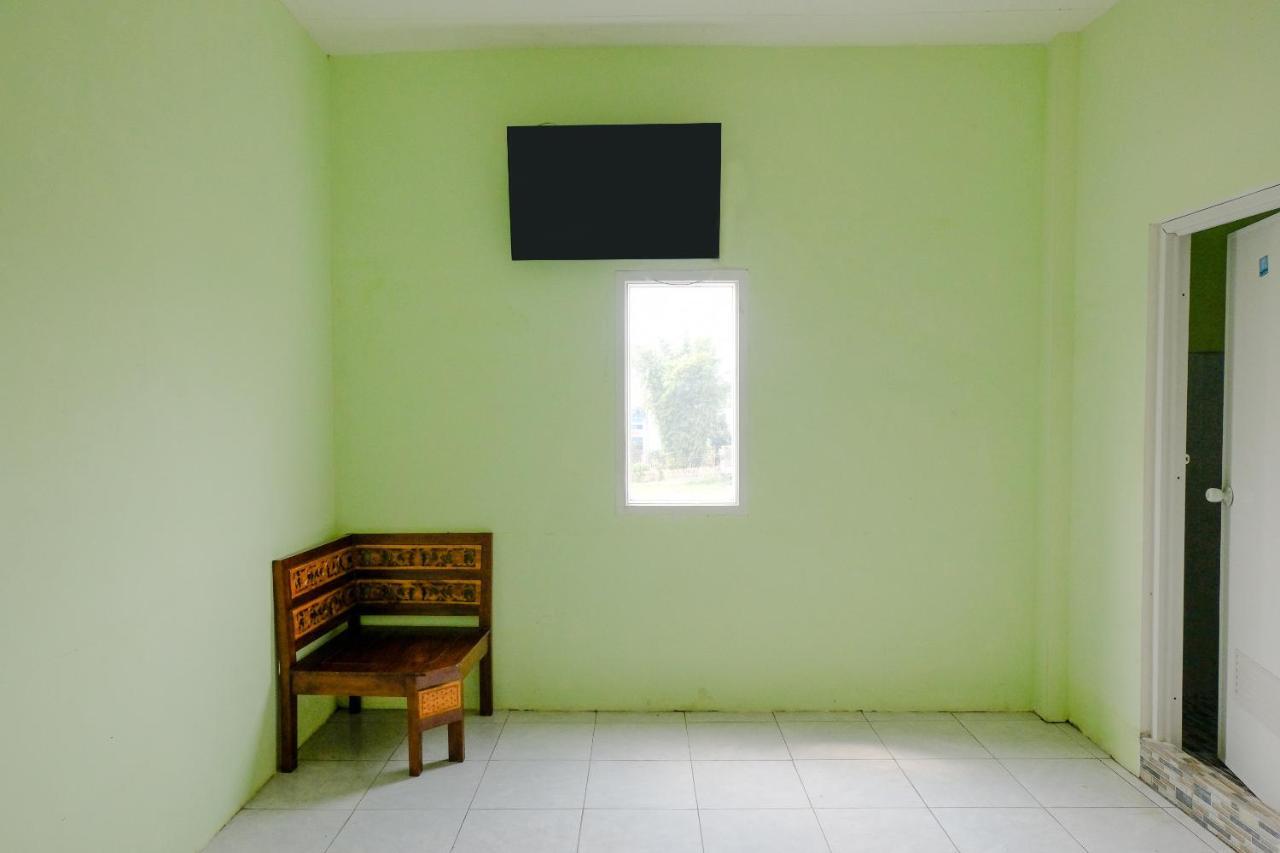 Spot On 2081 Sriwijaya Family Residence Lawang Exterior foto